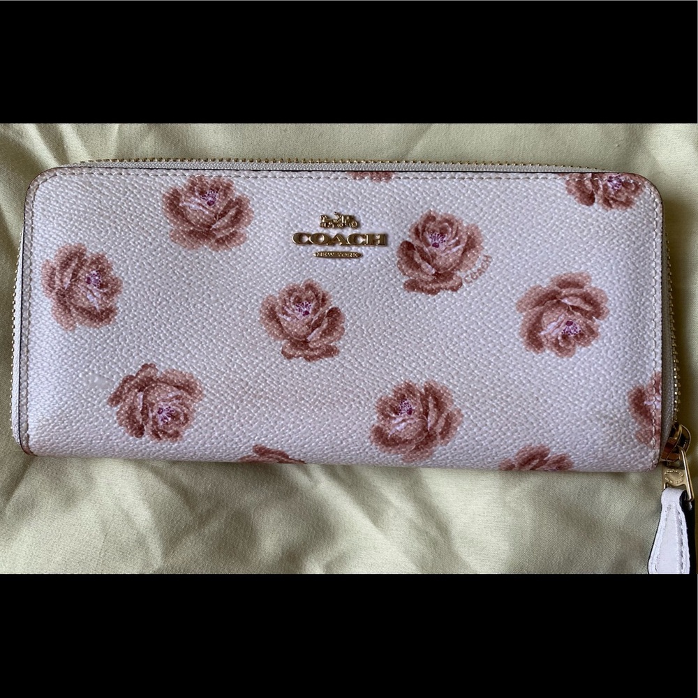 Authentic Coach Accordion Zip Wallet